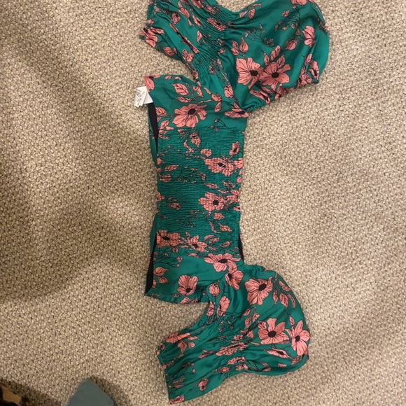 Zara top, green with pink flowers, medium size, wore once - Picture 2 of 2